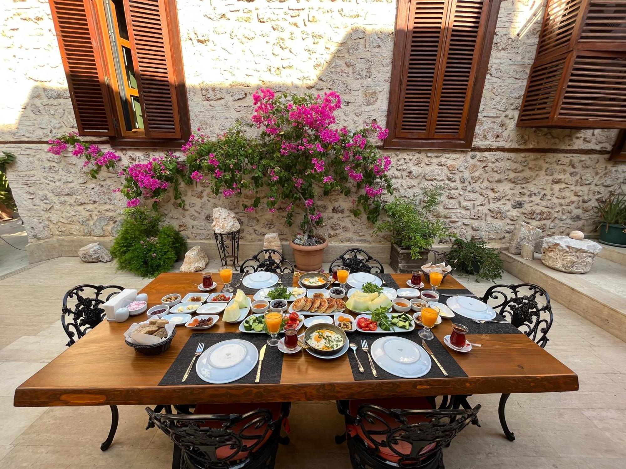 White Garden Hotel-Adult Only Antalya Exterior foto
